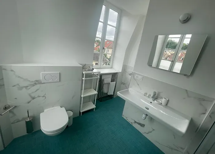 Il Maestro - Restaurant Du Chateau Hotel Ecouen